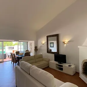 https://alfamar-v3-falesia-beach.hotelaalgarve.com