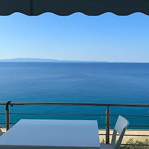 Blue Sea Apartamento Qeparo